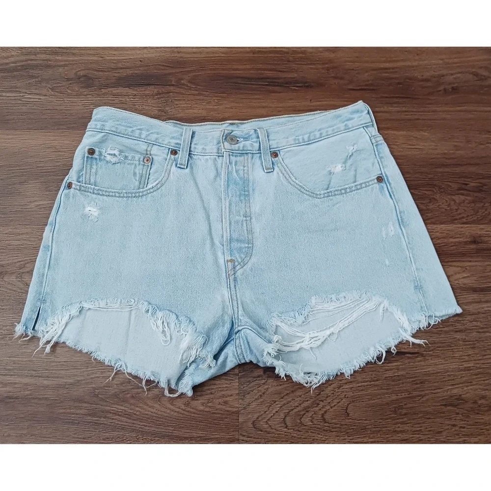 Levi's 501 Original Fit Jean Denim Shorts‎ Women's Size 30 High-Rise Distressed